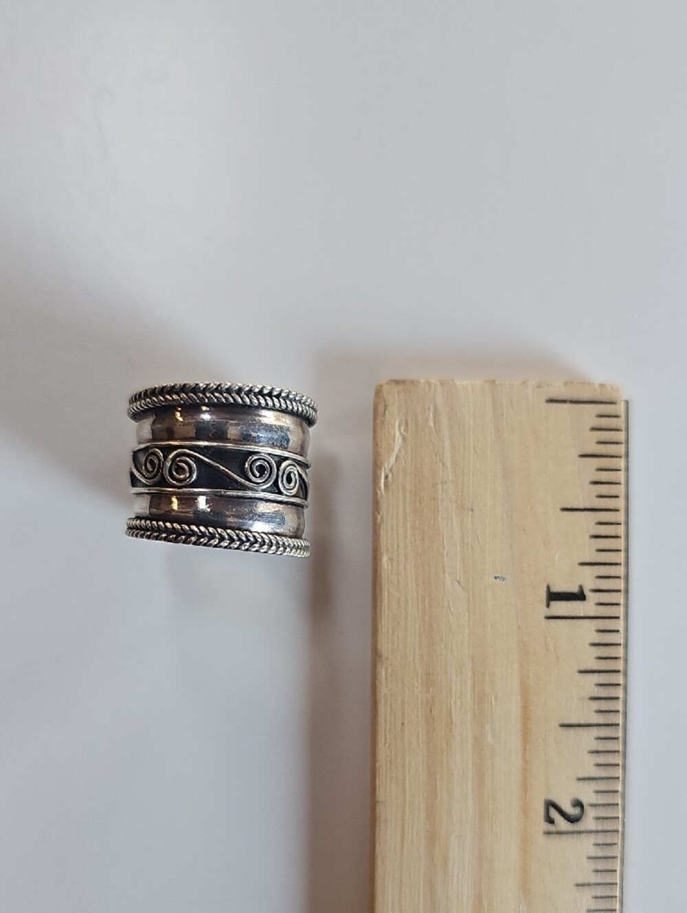 Sterling Silver Wide Swirl Band Ring - Silver - Picture 4 of 5